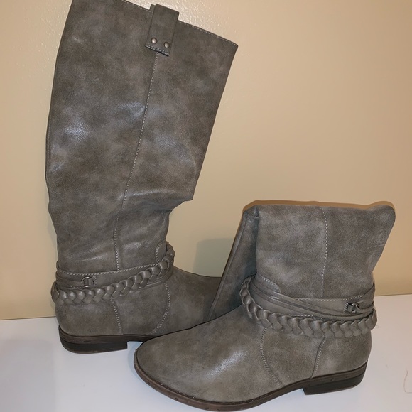 rampage grey boots